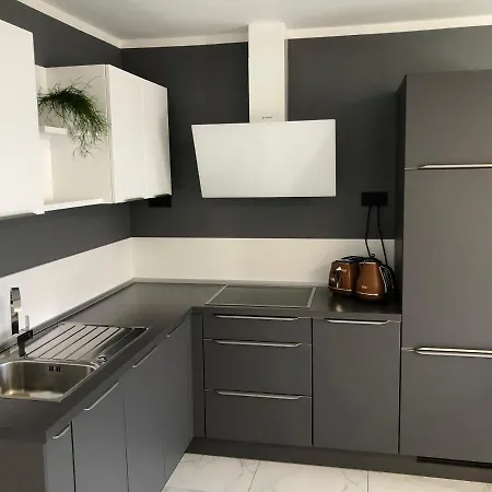 Gostinjska kuća Aria 3*