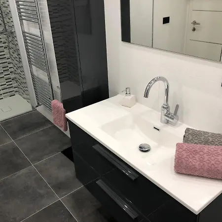 Aria Guest house 3*
